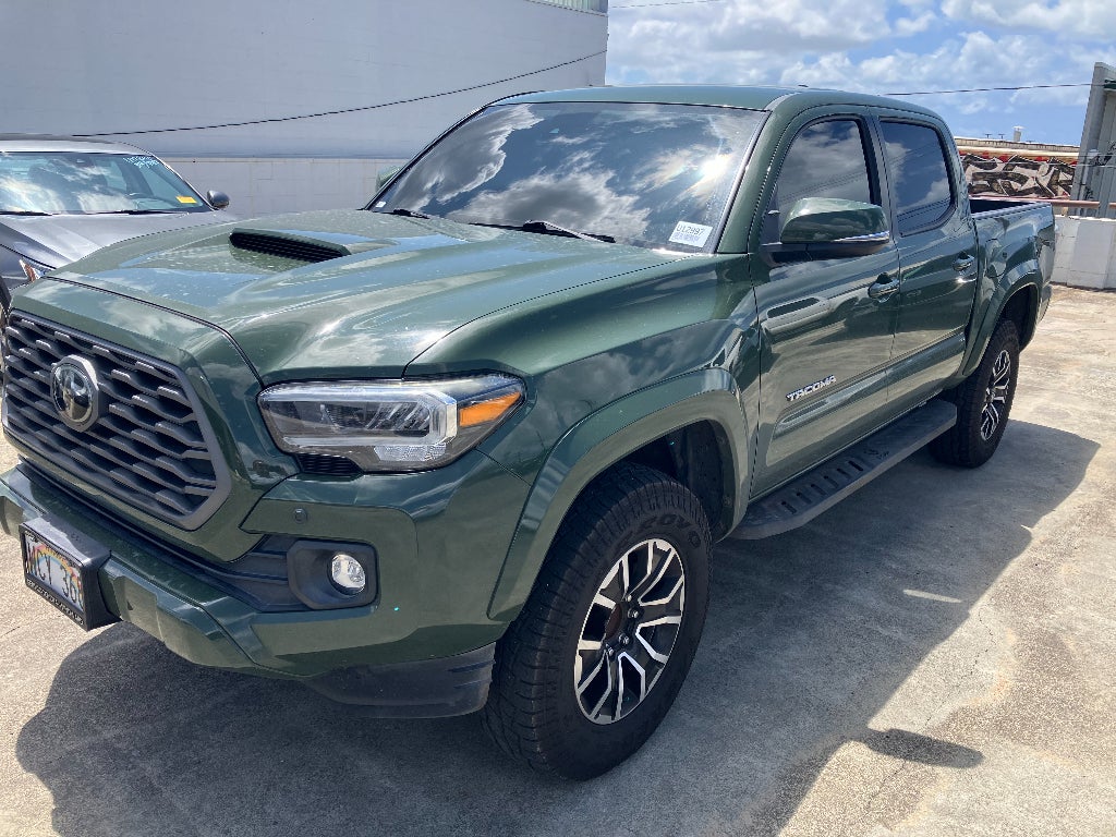 2021 Toyota Tacoma 2WD SR5 in Green — front three-quarter view