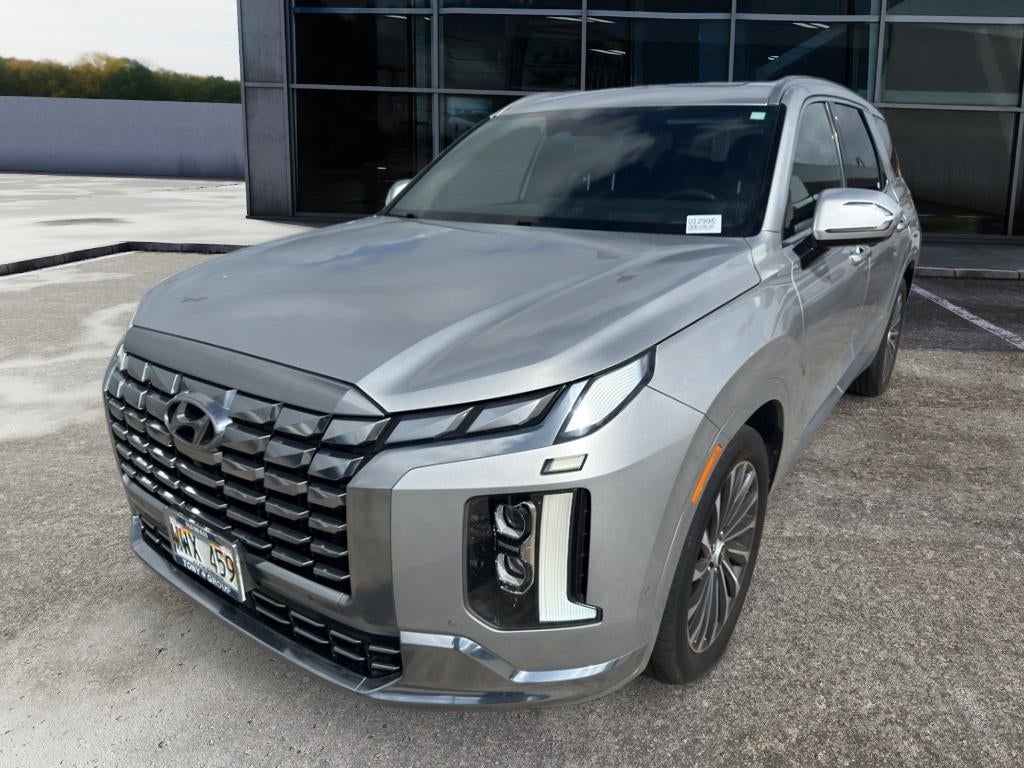 2024 Hyundai Palisade Calligraphy in Silver — front three-quarter view
